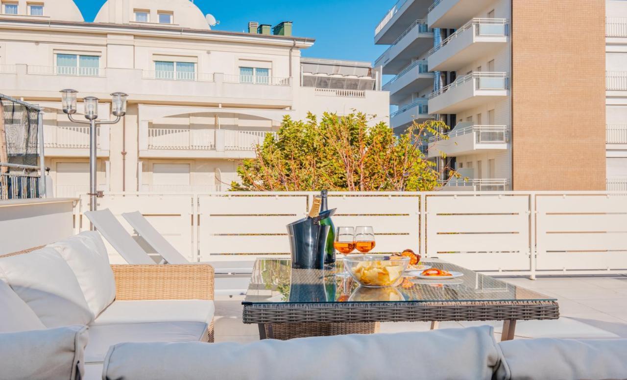 La Maricita Rimini Apartment Bagian luar foto